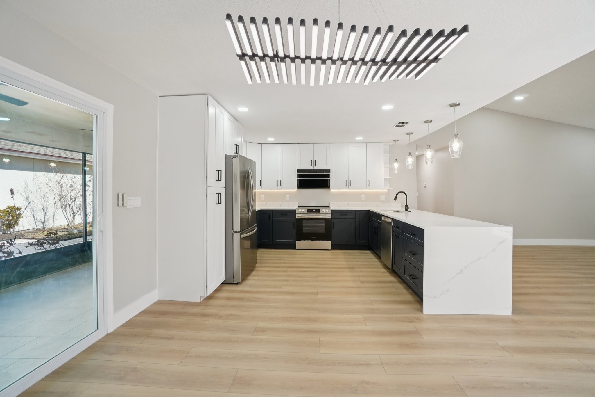 Bonnie Blvd-S1712-022.jpg