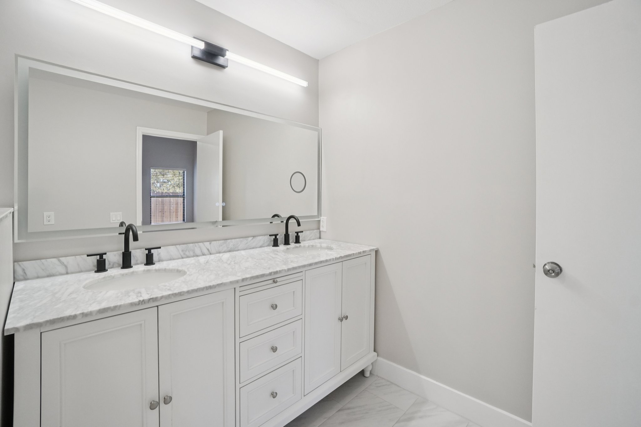 Bonnie Blvd-S1712-035.jpg