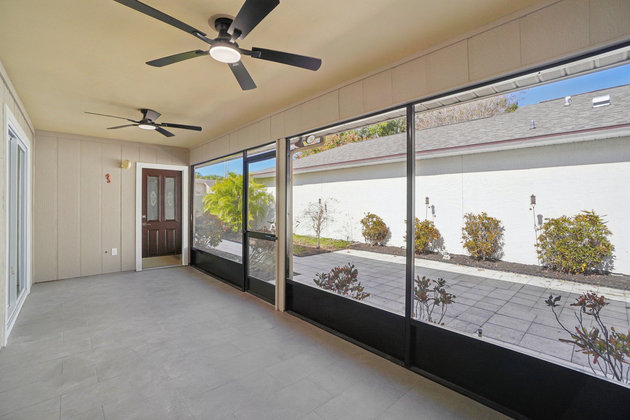 Bonnie Blvd-S1712-048.jpg