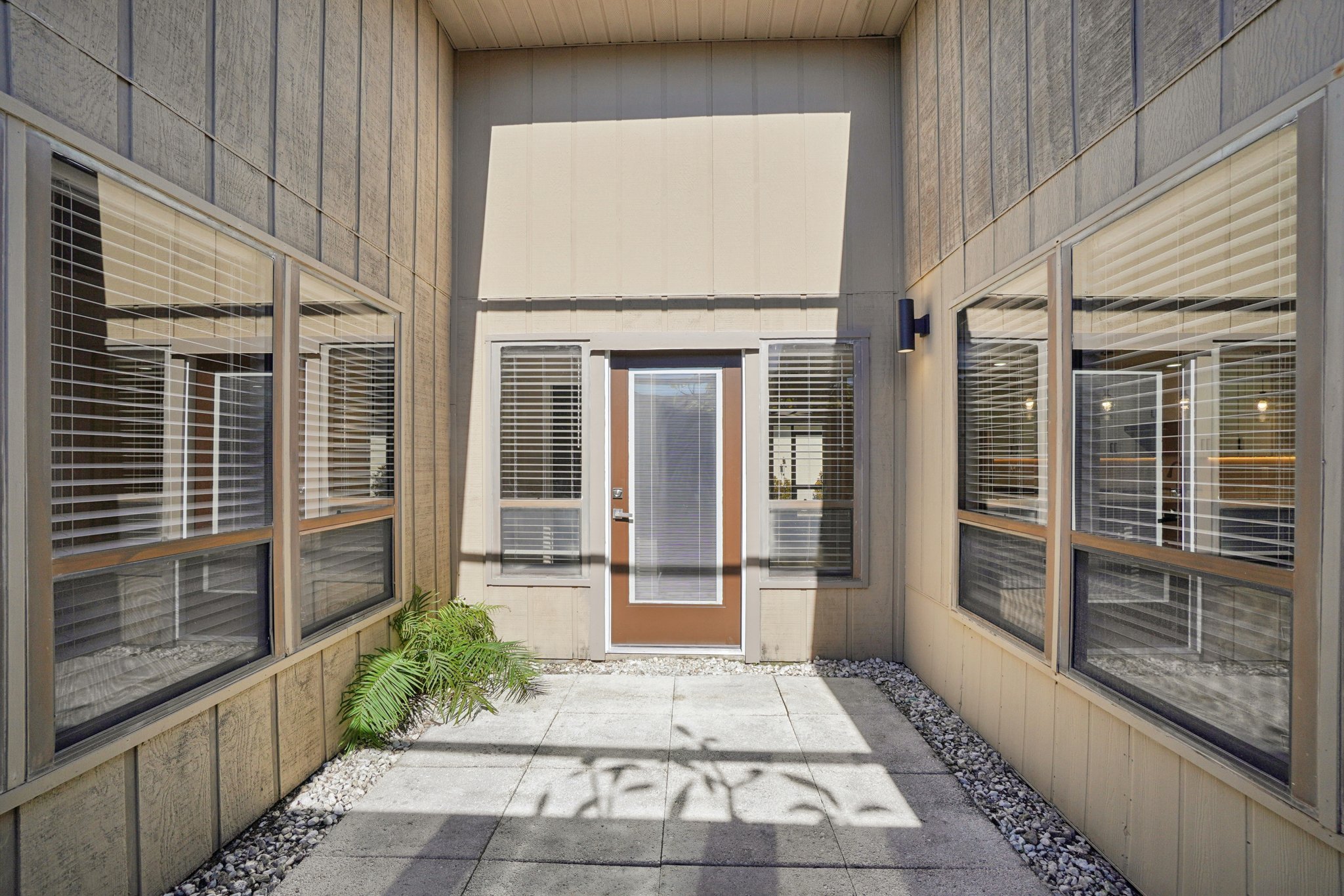 Bonnie Blvd-S1712-051.jpg