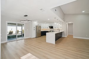 Bonnie Blvd-S1712-017.jpg