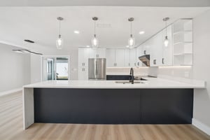 Bonnie Blvd-S1712-025.jpg