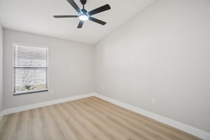 Bonnie Blvd-S1712-043.jpg