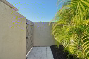 Bonnie Blvd-S1712-055.jpg