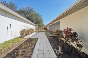 Bonnie Blvd-S1712-056.jpg