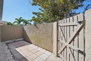 Bonnie Blvd-S1712-058.jpg