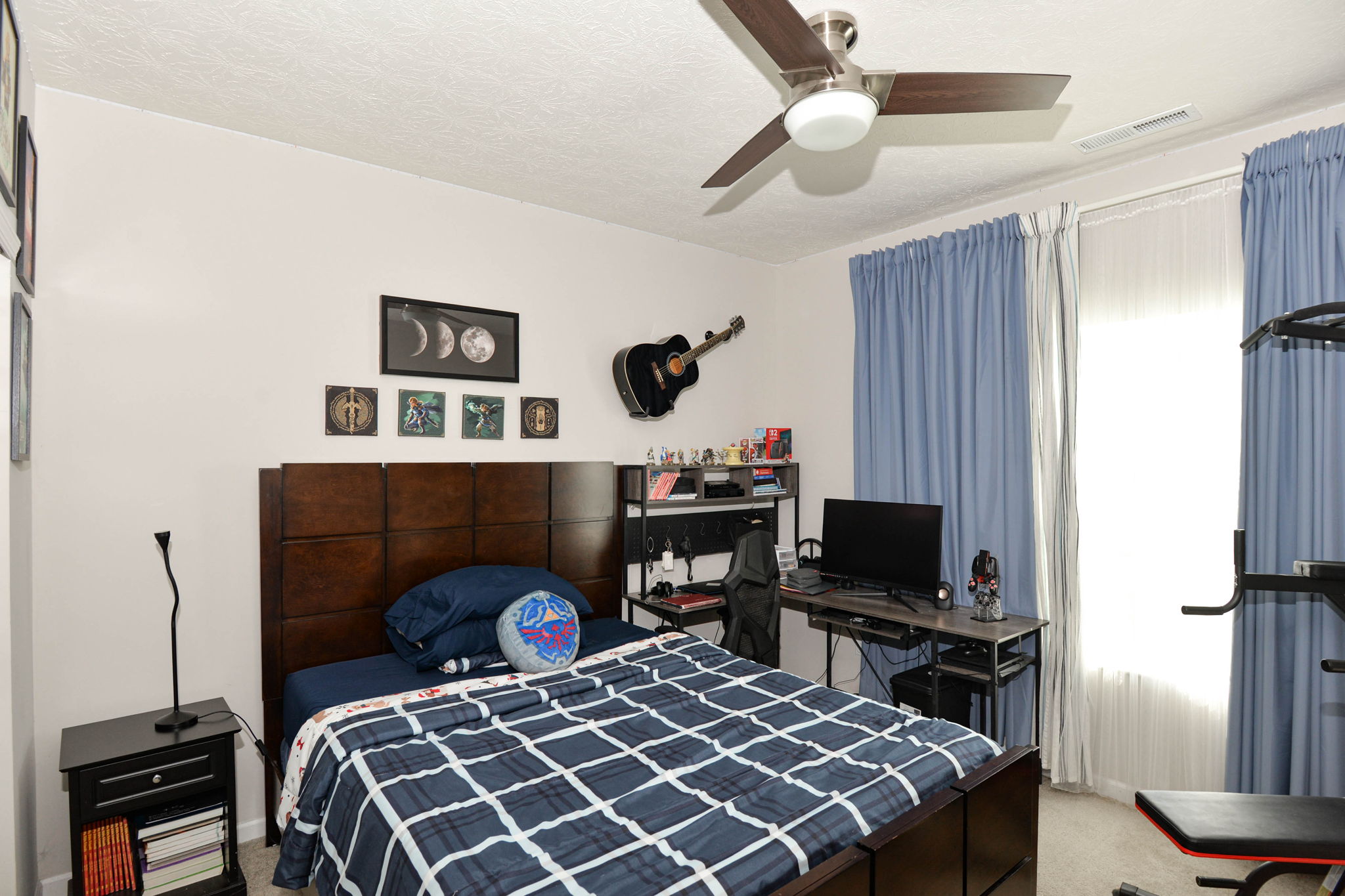  Photo 24