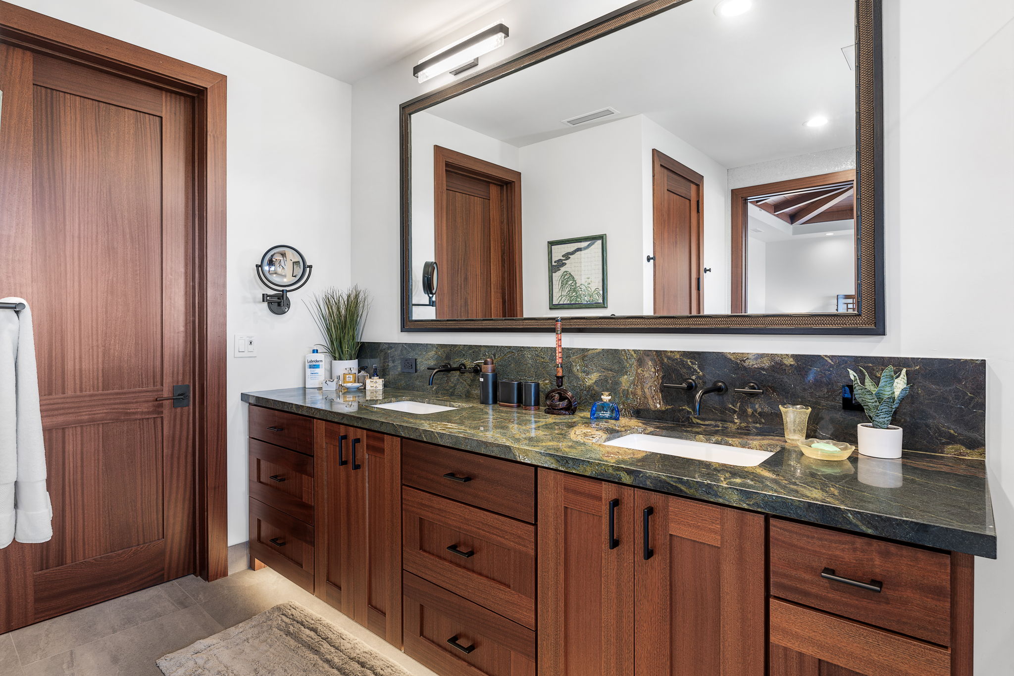 K Bathroom 1a
