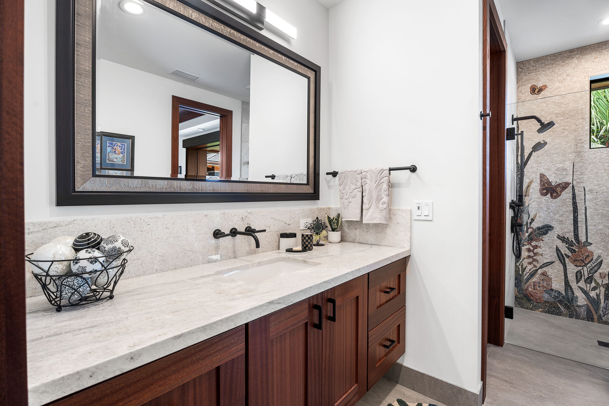 Ohana c Bathroom a