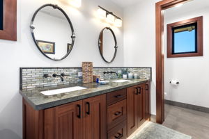 K Bathroom 3a
