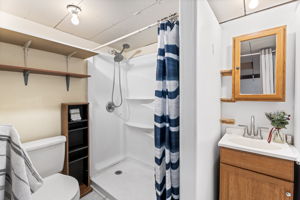 Enclosed Room f