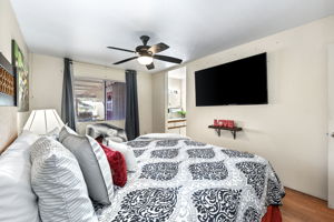 Primary Bedroom 1c