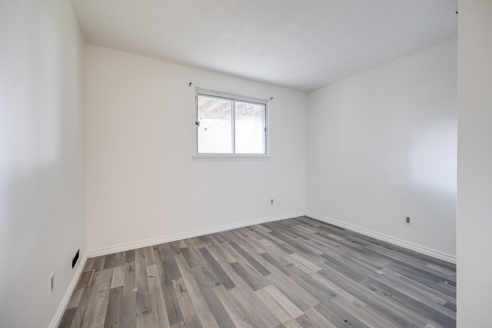Toronto property showcase — delivered property photograph 33