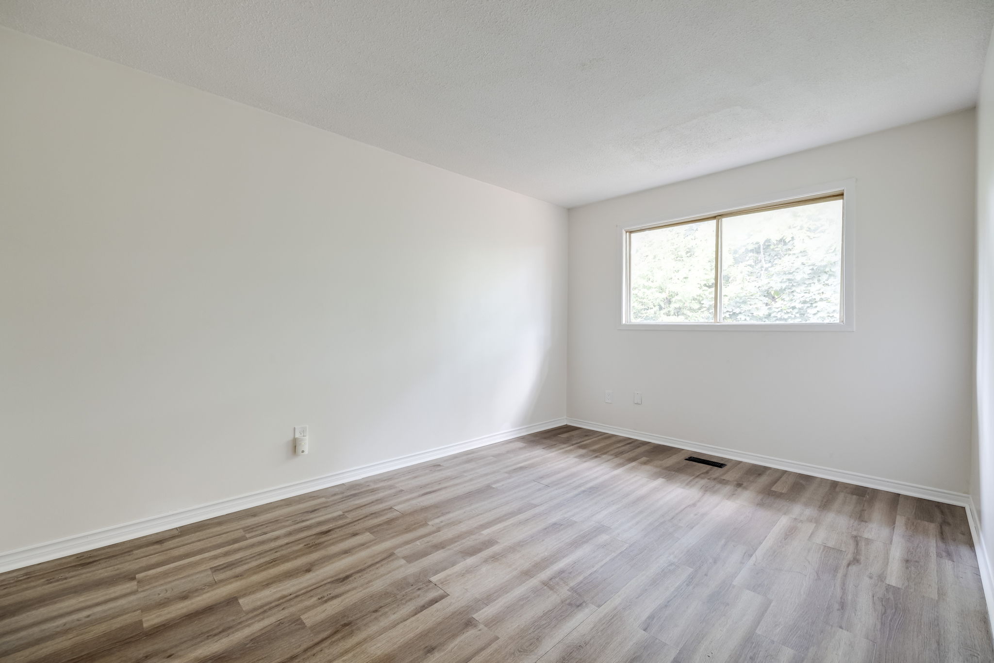 Toronto property showcase — delivered property photograph 17