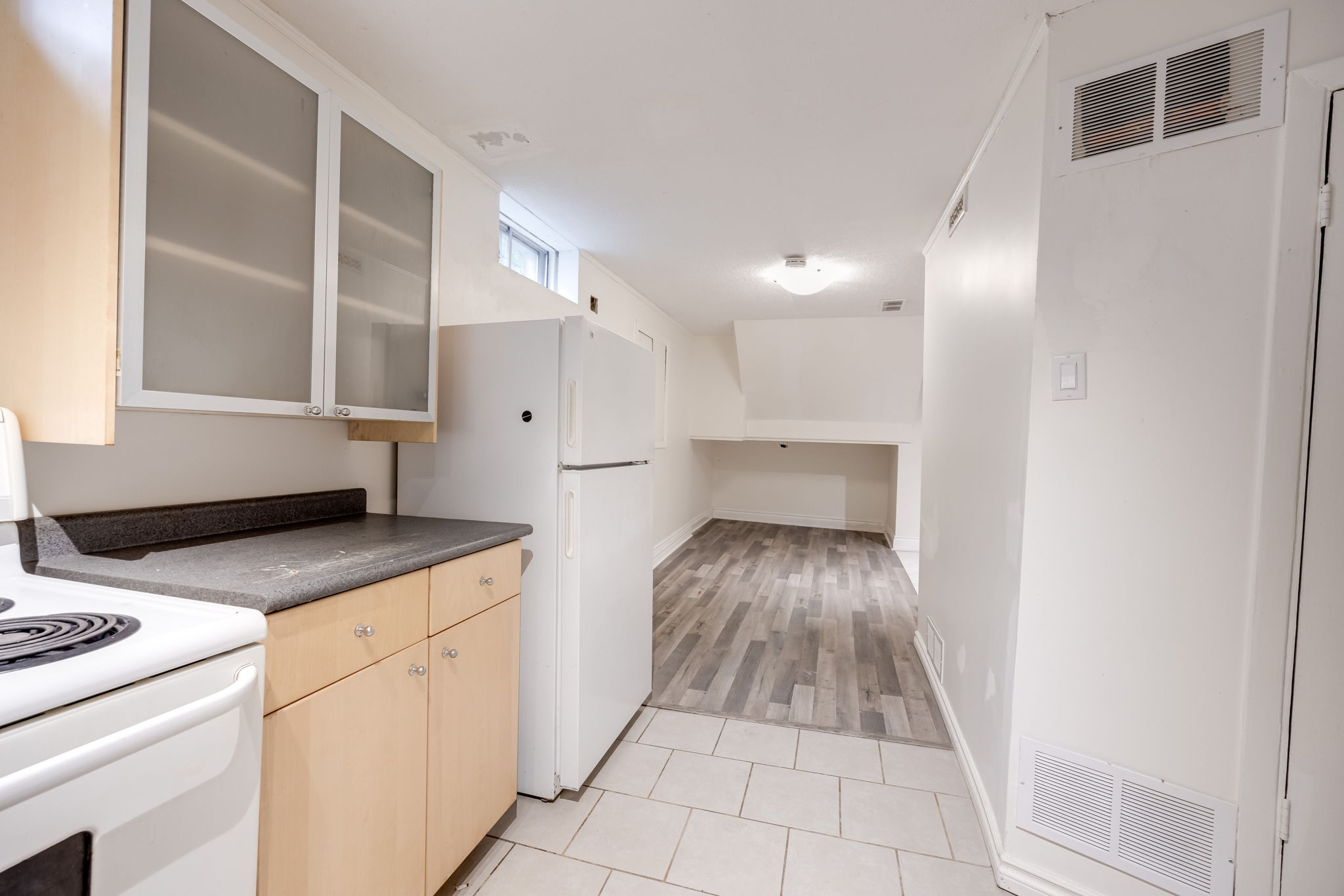 Toronto property showcase — delivered property photograph 30