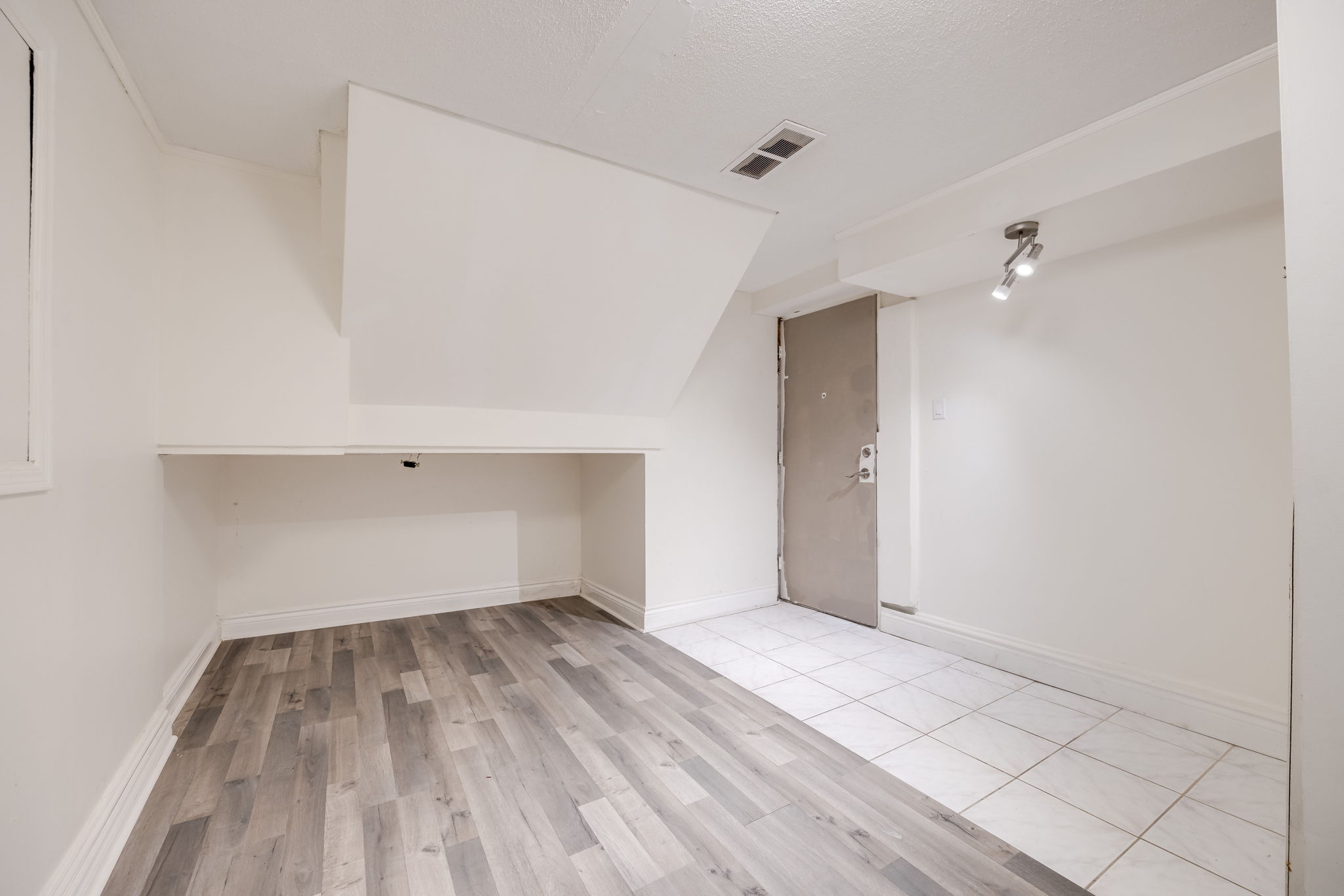 Toronto property showcase — delivered property photograph 26