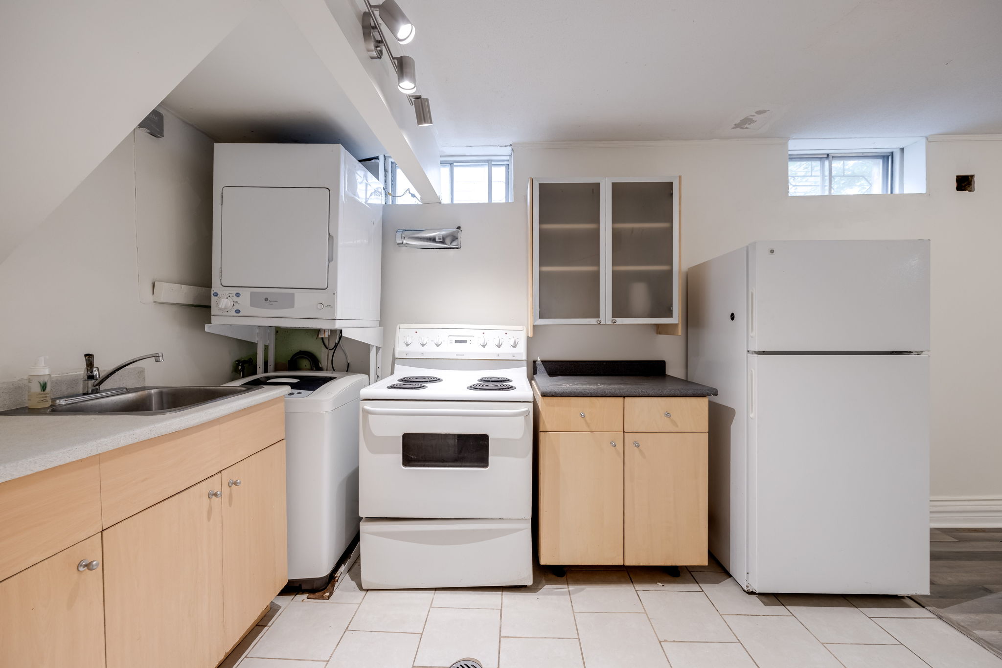 Toronto property showcase — delivered property photograph 29