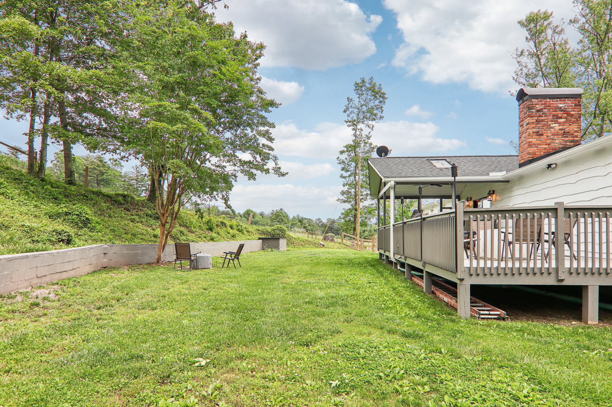 Broyles Rd-2105-049.jpg
