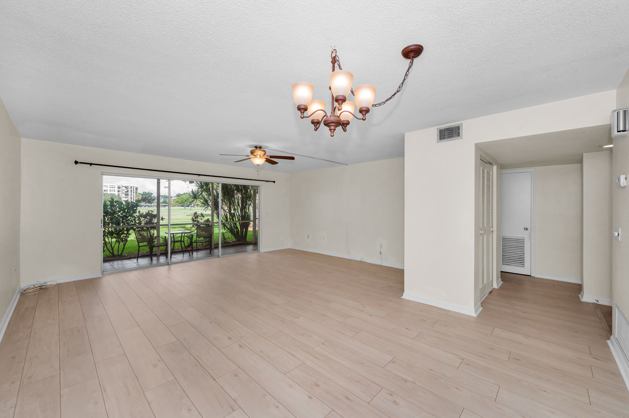 Dining Room2