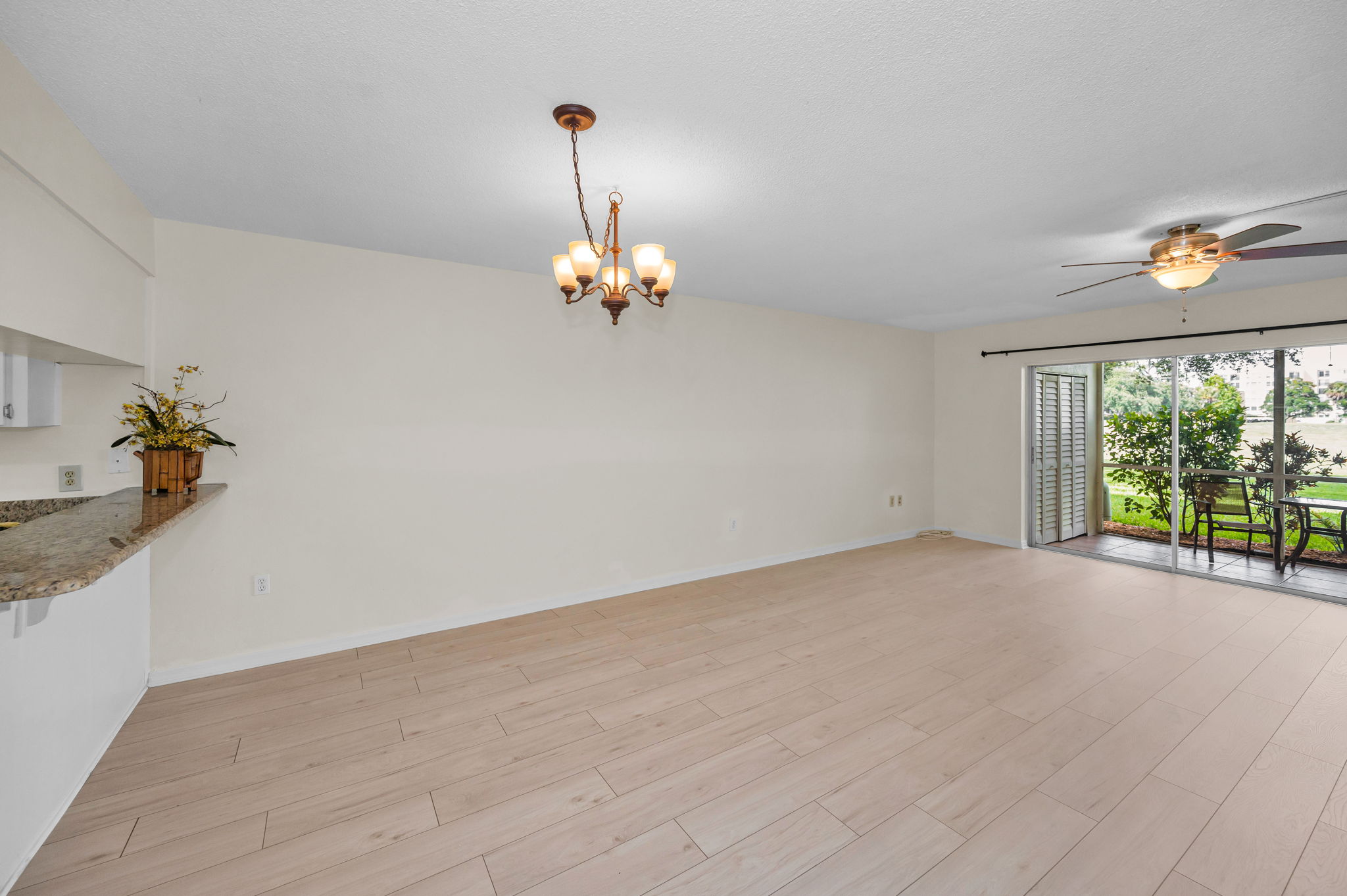 Dining Room3
