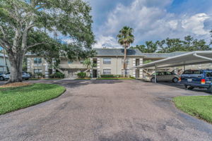 Front Exterior5