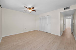 Primary Bedroom1b