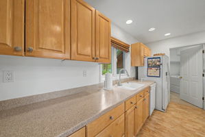  Photo 69