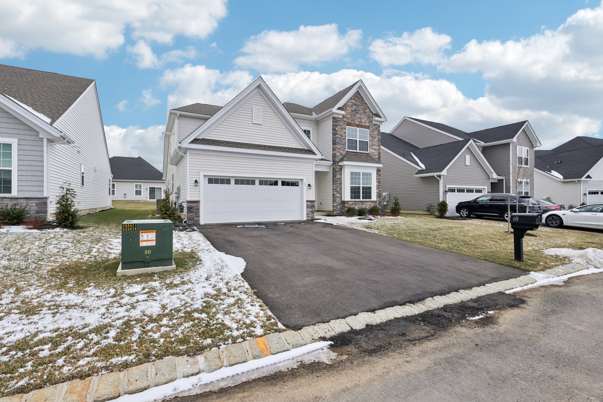 Fillmore Dr-S0601-002.jpg