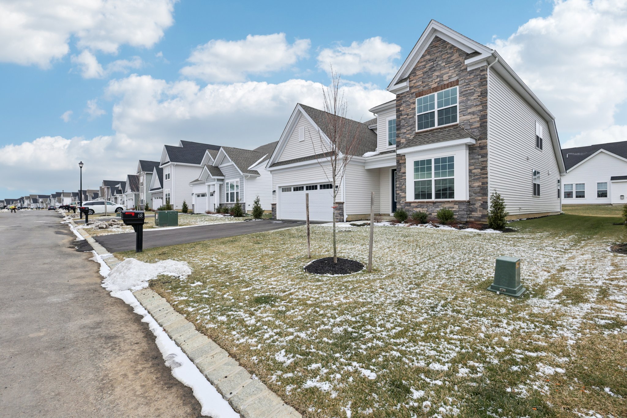 Fillmore Dr-S0601-003.jpg