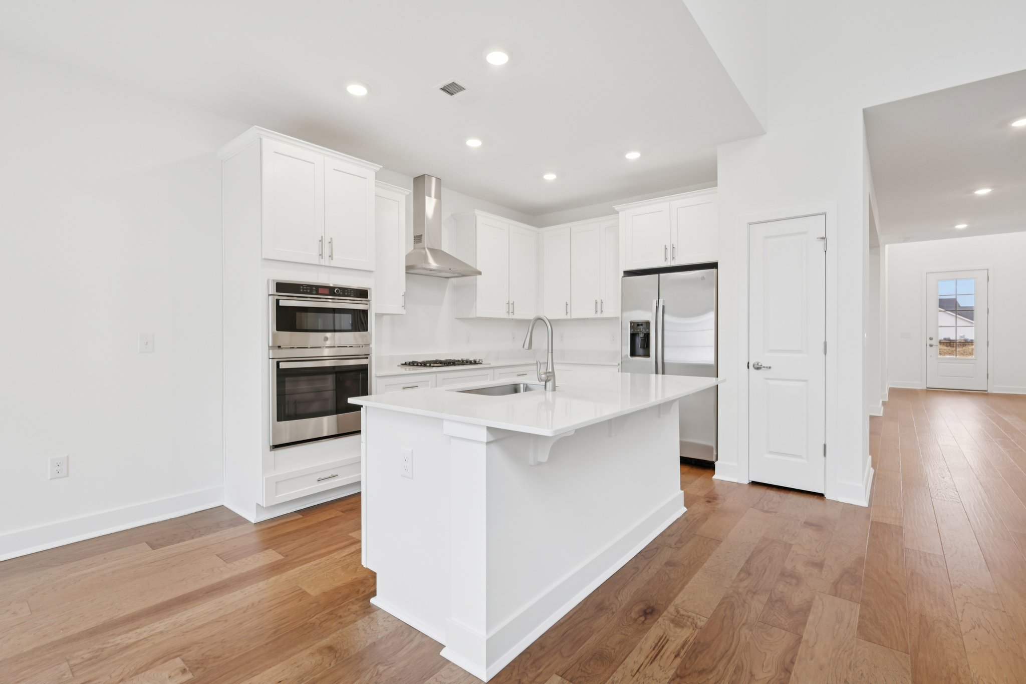 Fillmore Dr-S0601-013.jpg