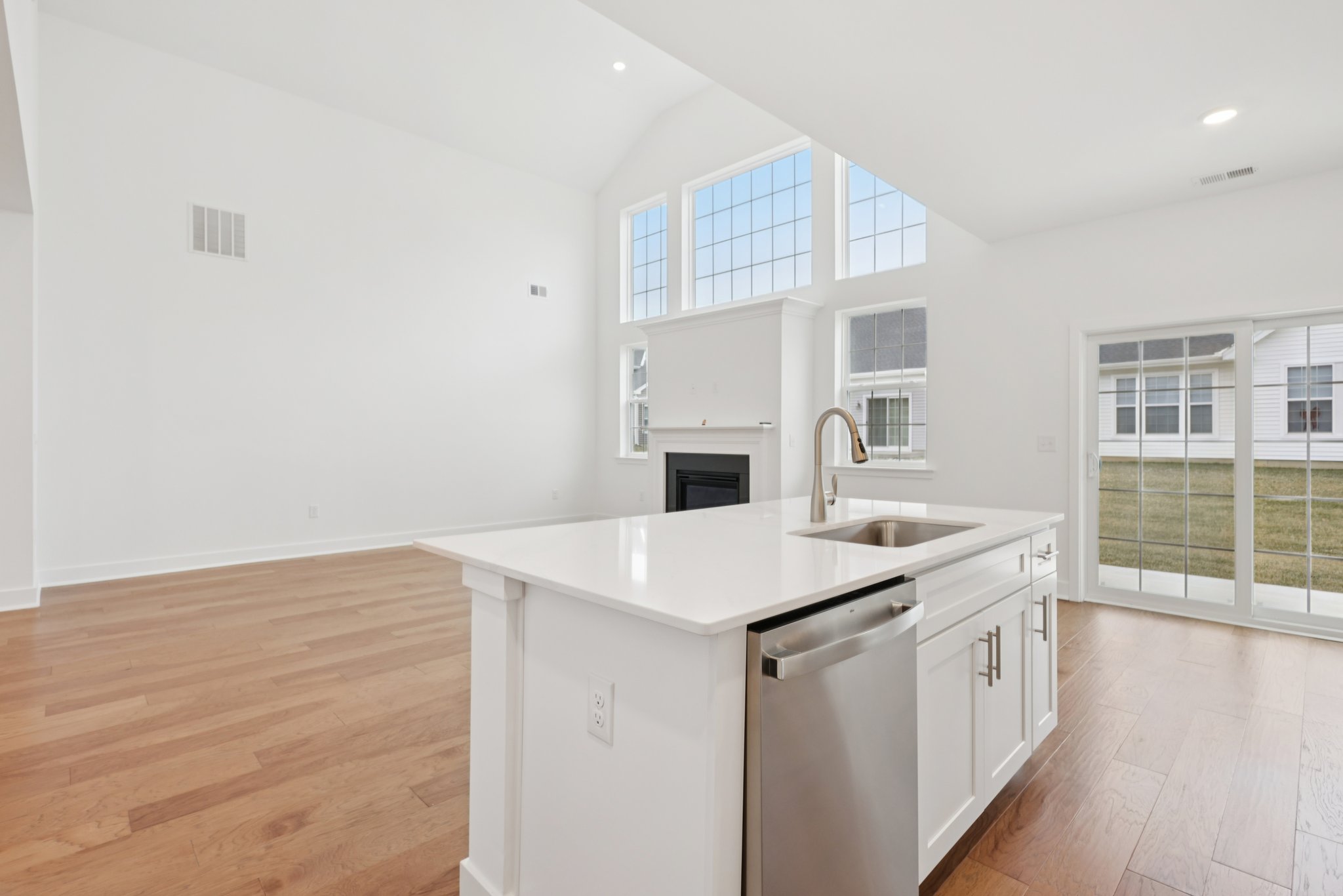 Fillmore Dr-S0601-015.jpg