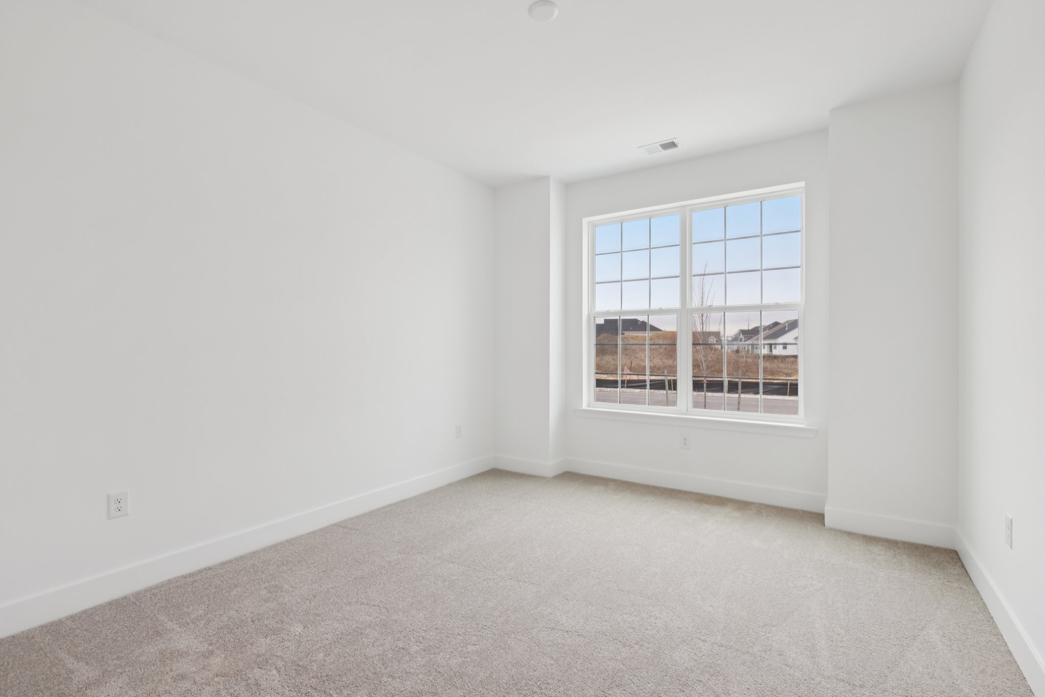 Fillmore Dr-S0601-020.jpg