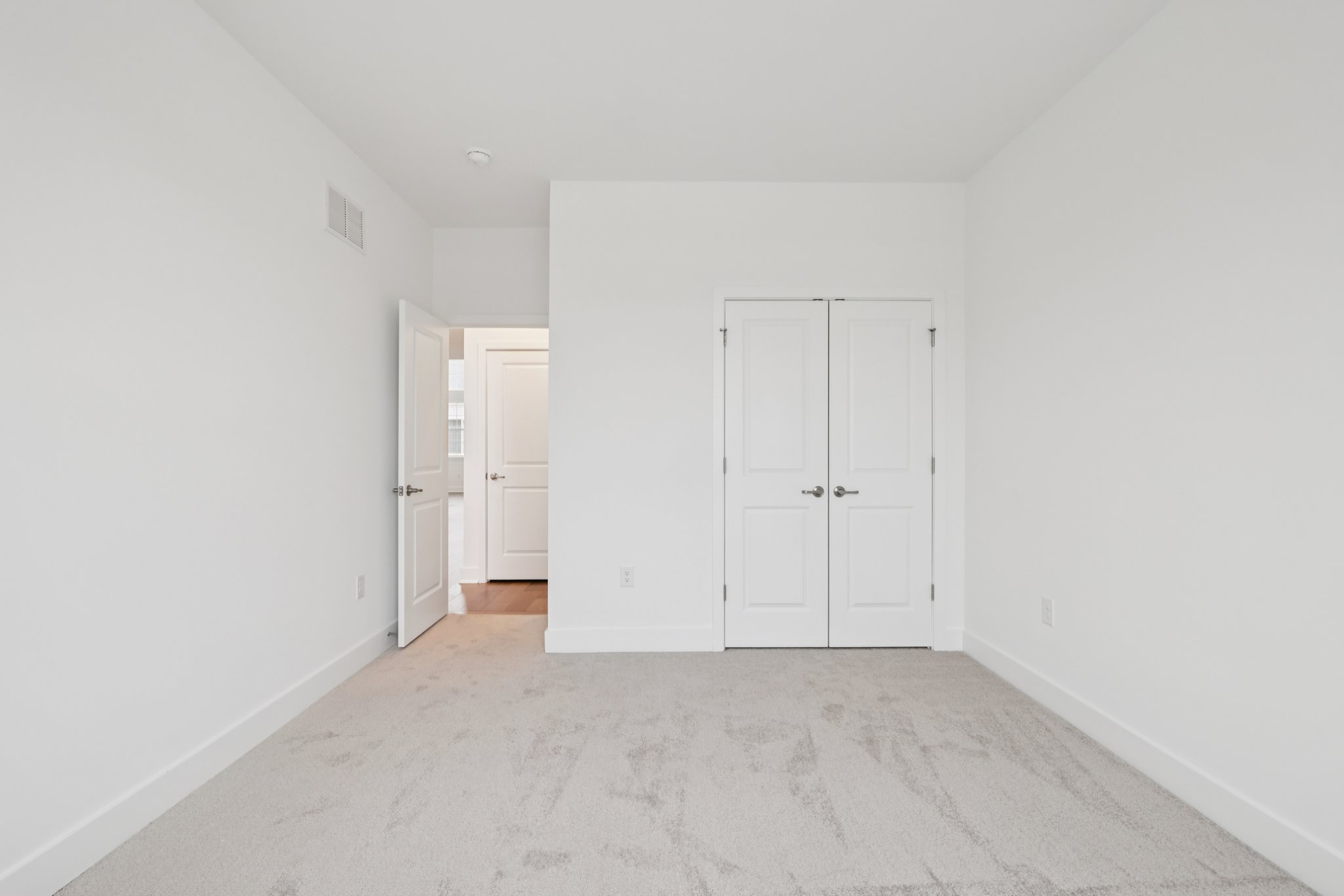 Fillmore Dr-S0601-022.jpg