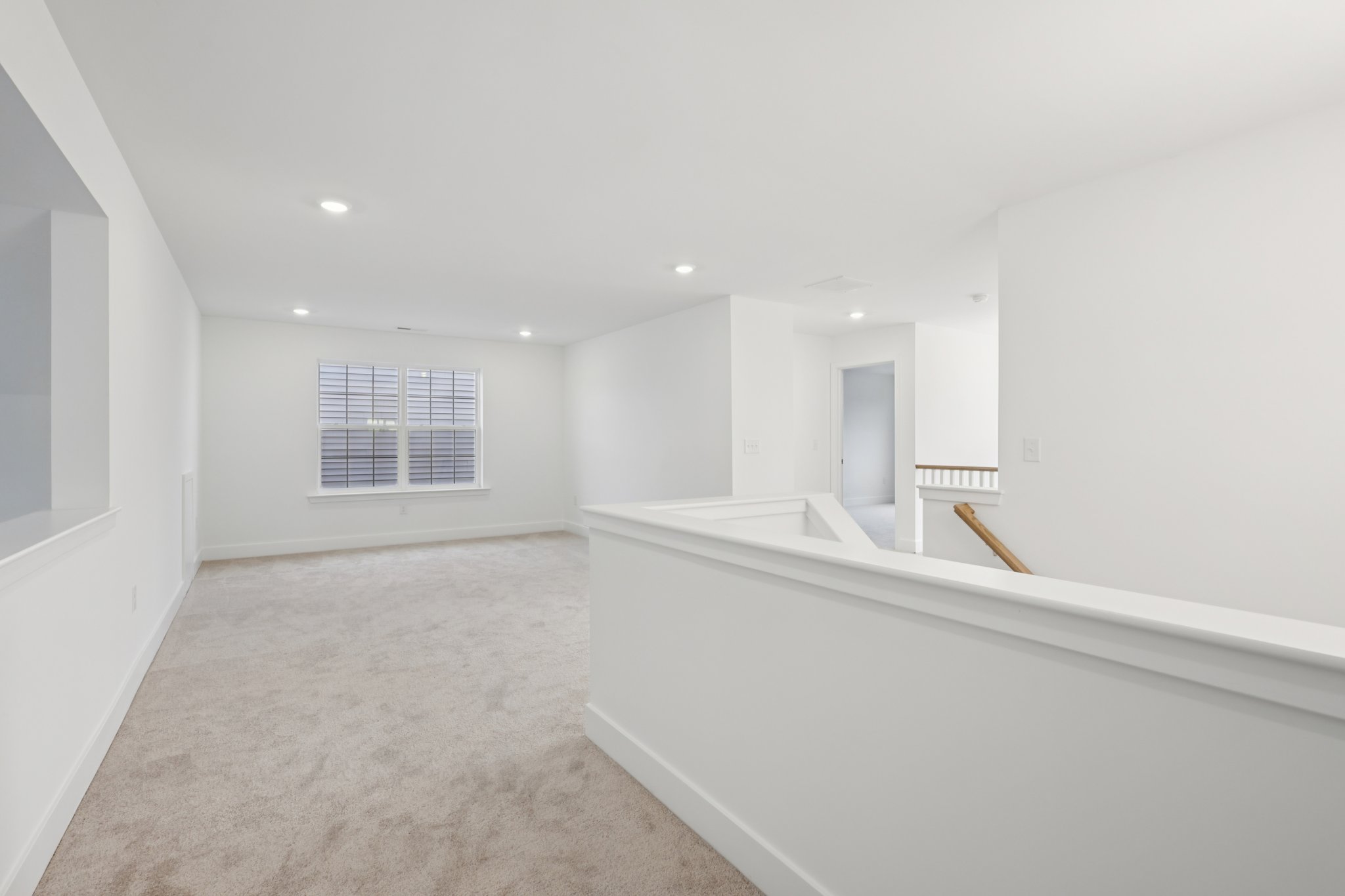 Fillmore Dr-S0601-034.jpg