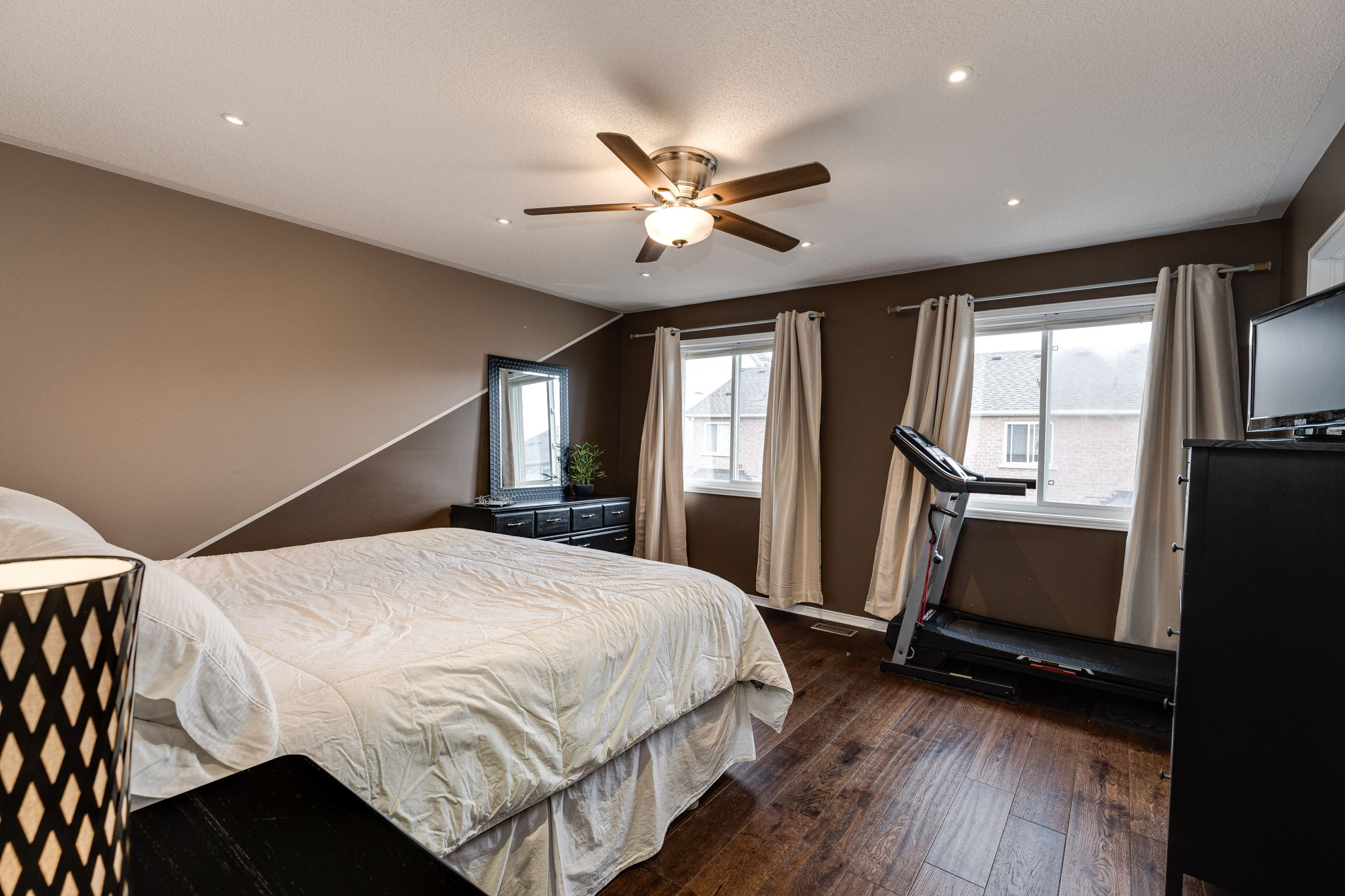 Newmarket property showcase — delivered property photograph 27