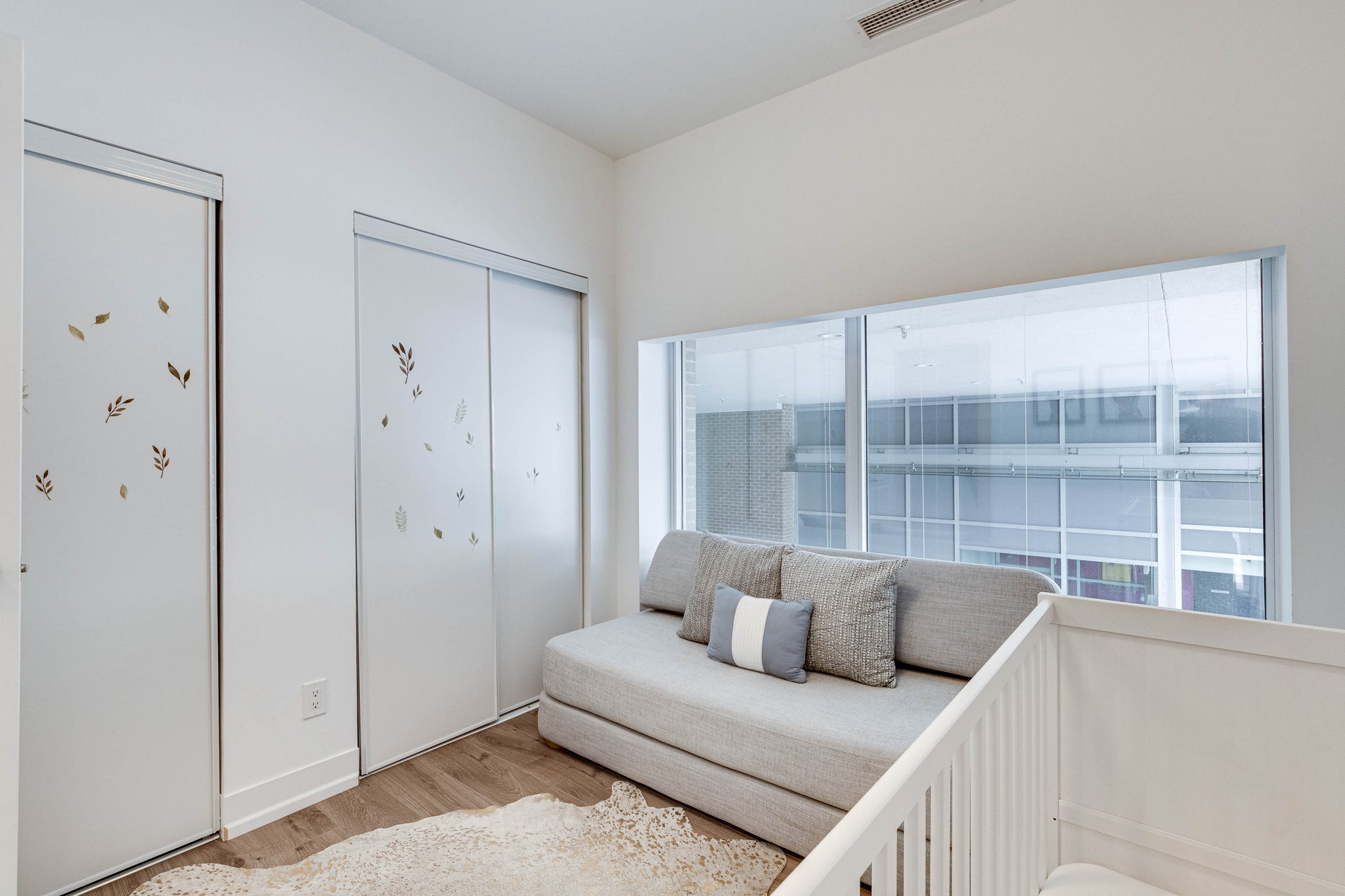 Toronto property showcase — delivered property photograph 19