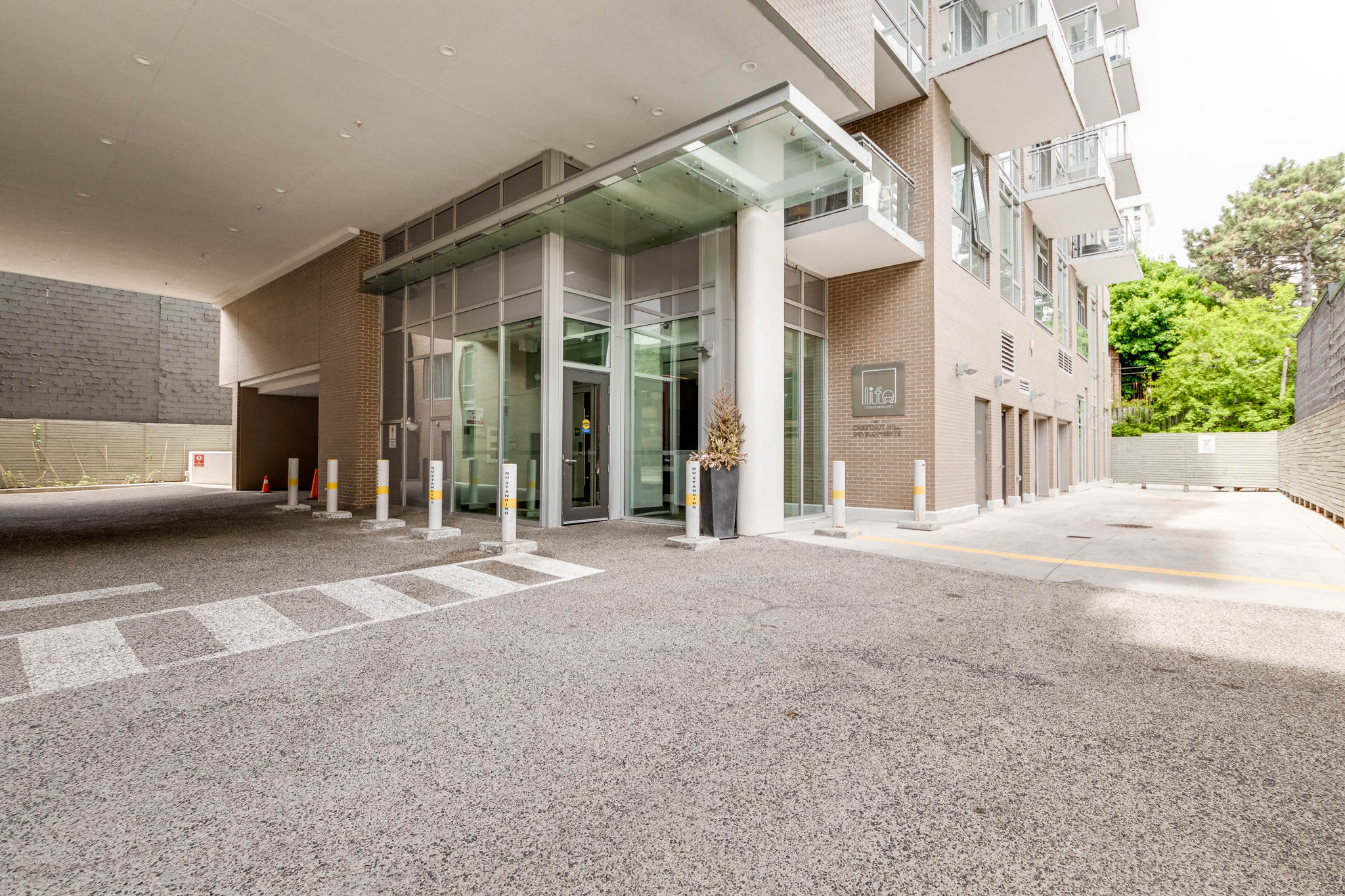 Toronto property showcase — delivered property photograph 35