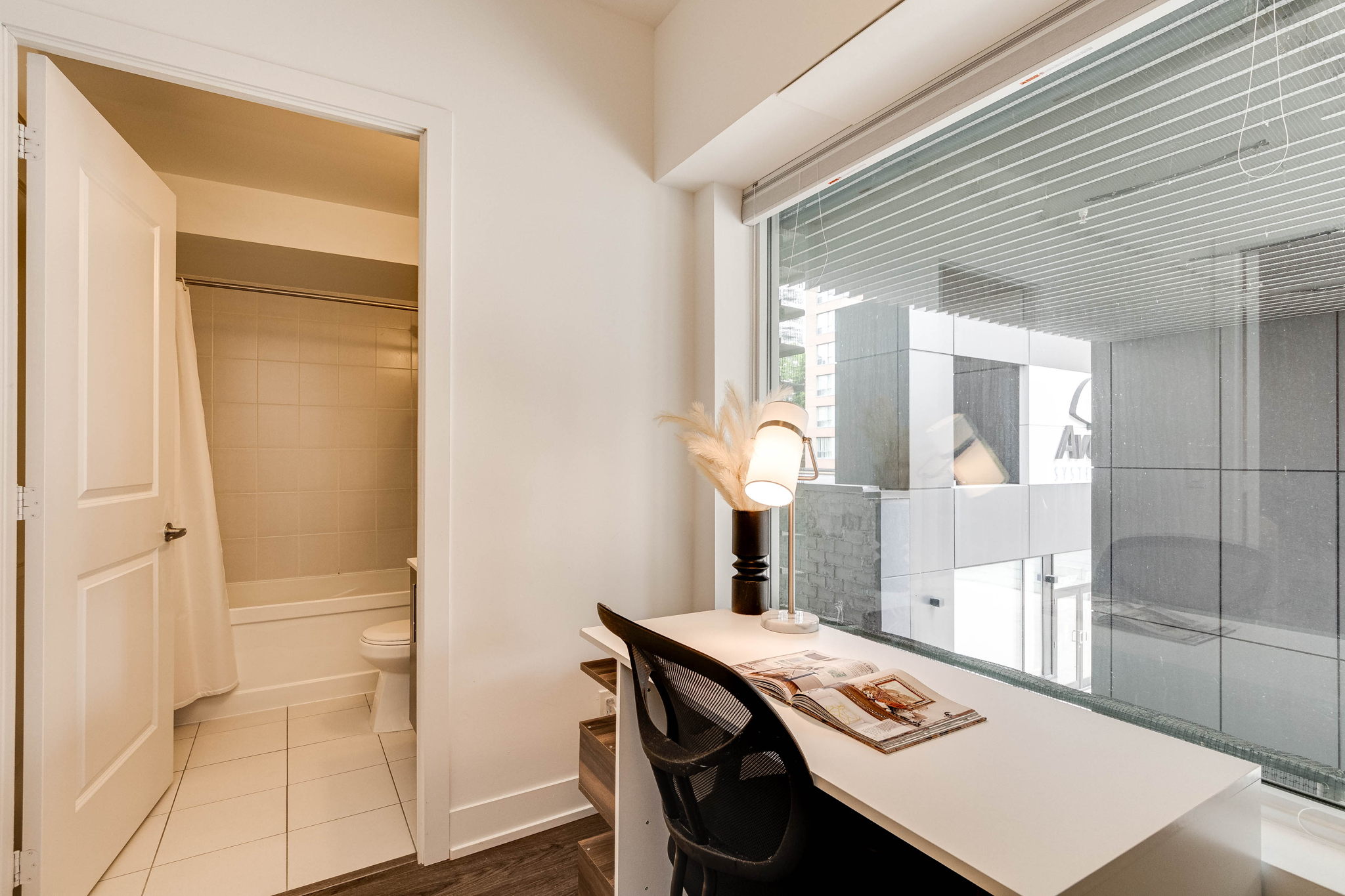 Toronto property showcase — delivered property photograph 24