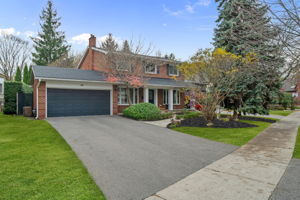 68 Montressor Dr, Toronto ON — real estate photography by Amazing Photo Video