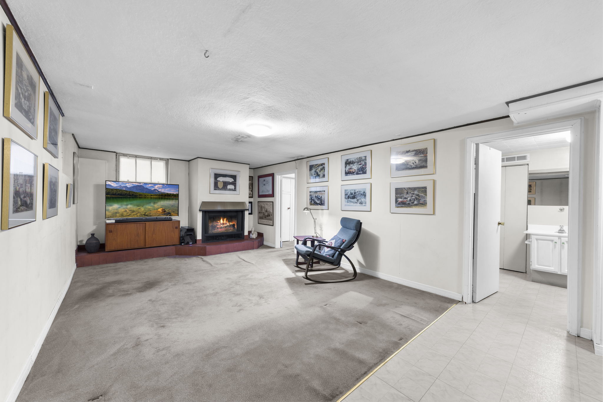 68 Nesbitt Dr, Toronto, ON M4W 2G3 Air Unlimited Corp.