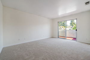 017_68 Peters Ave
