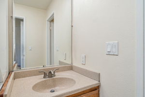 024_68 Peters Ave
