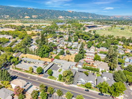 007_AERIALS_68 Peters Ave