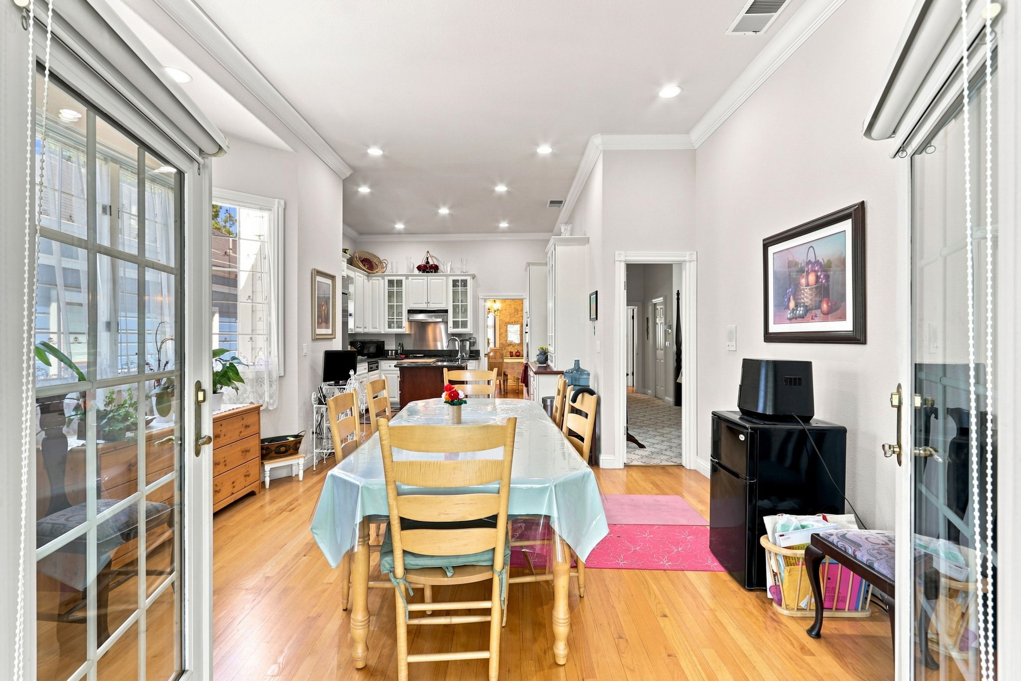 021_F8_68 Pierce Ave