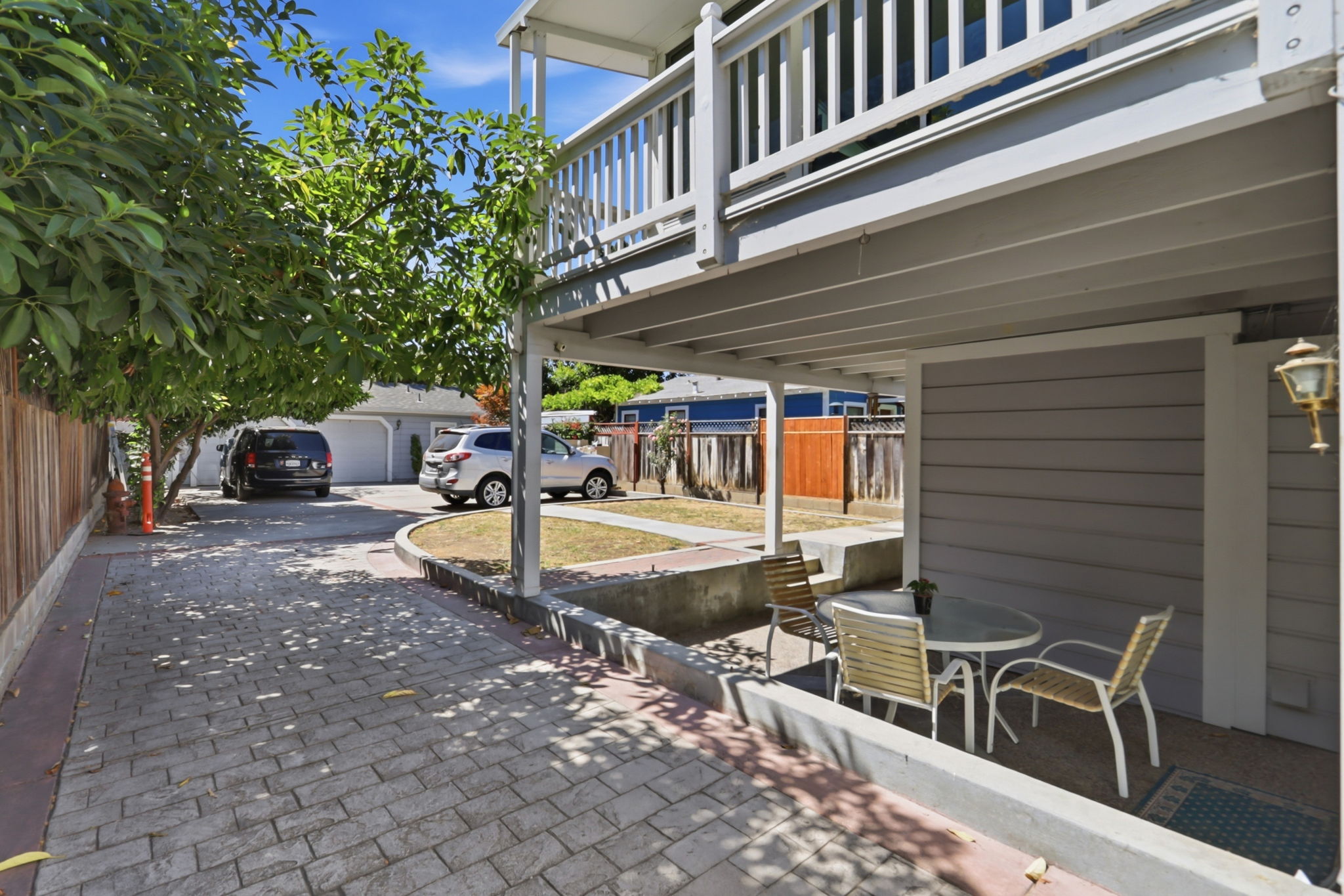 052_F8_68 Pierce Ave