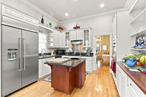 009_F8_68 Pierce Ave