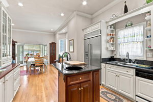 011_F8_68 Pierce Ave