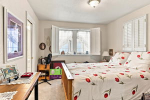 035_F8_68 Pierce Ave