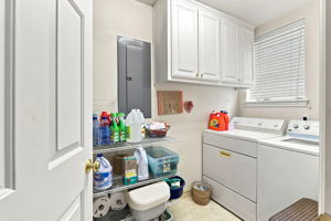 049_F8_68 Pierce Ave