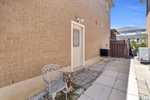  Photo 31